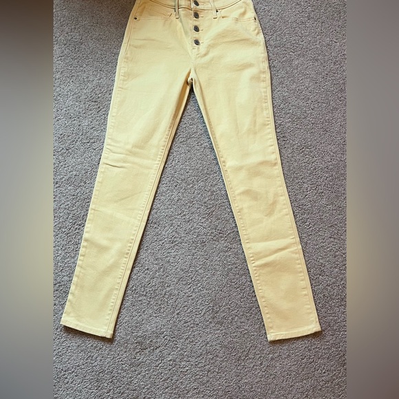 Levi’s 721 high rise skinny jeans yellow - Picture 2 of 9